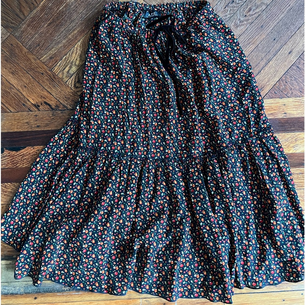 APC CHERRY MIDI SKIRT